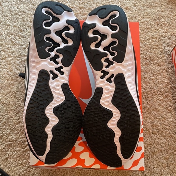 Nike Renew Run 2 - Picture 7 of 8